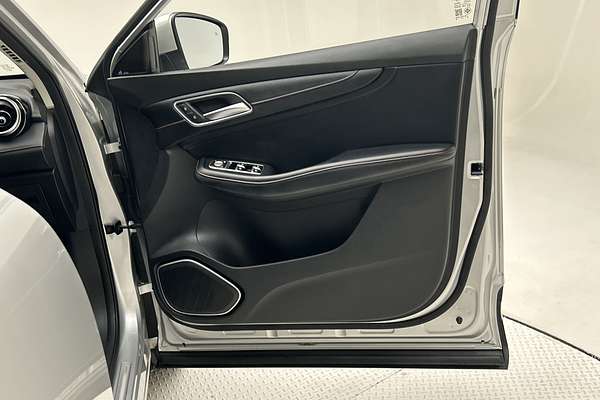 2022 MG HS Vibe SAS23 thumb-18