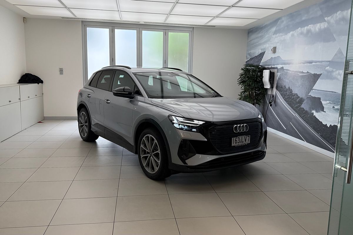 2024 Audi Q4 e-tron 55 F4