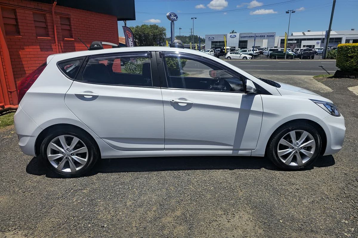 2019 Hyundai Accent Sport RB6