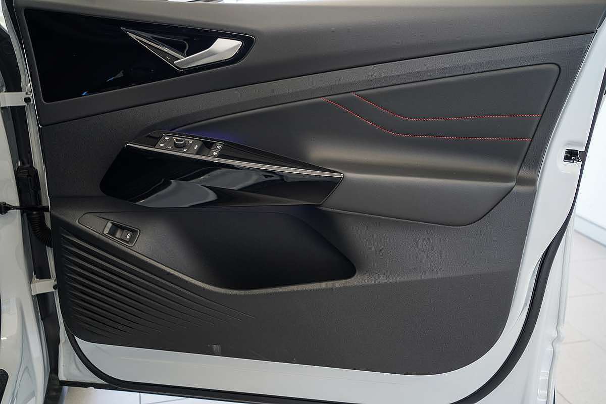 2025 Volkswagen ID.4 GTX E2