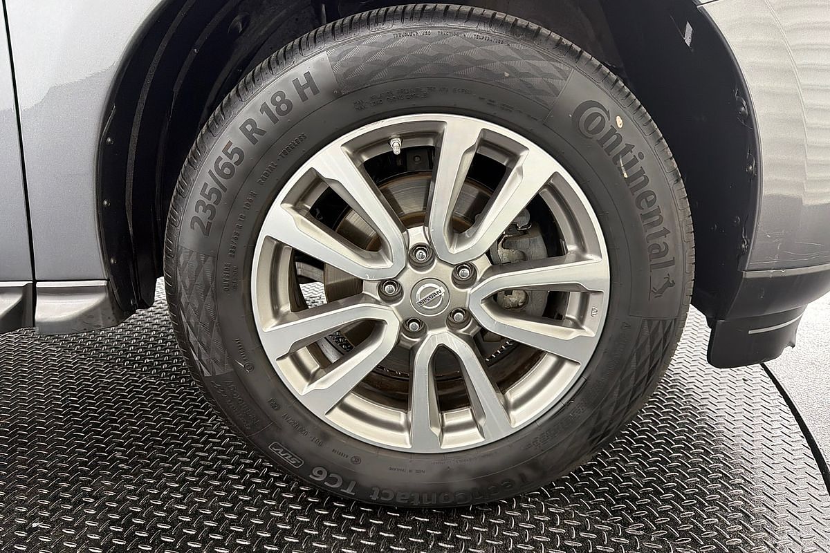 2015 Nissan Pathfinder ST R52