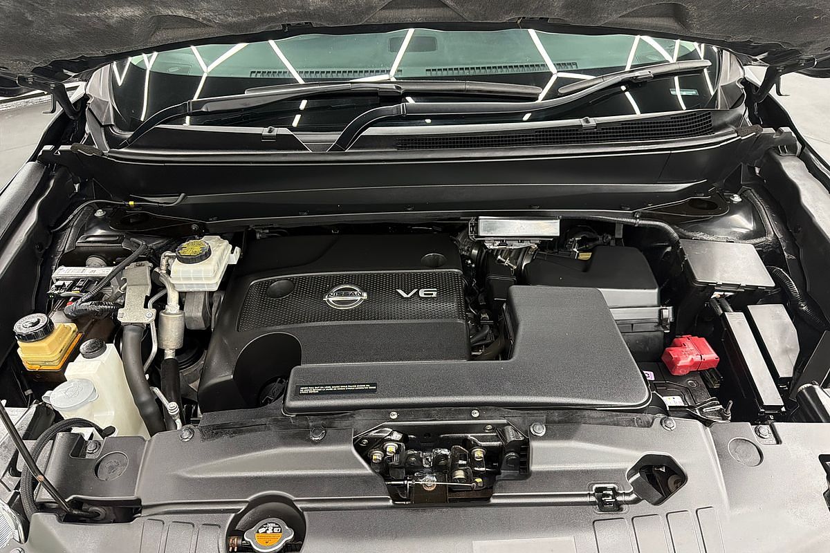 2015 Nissan Pathfinder ST R52