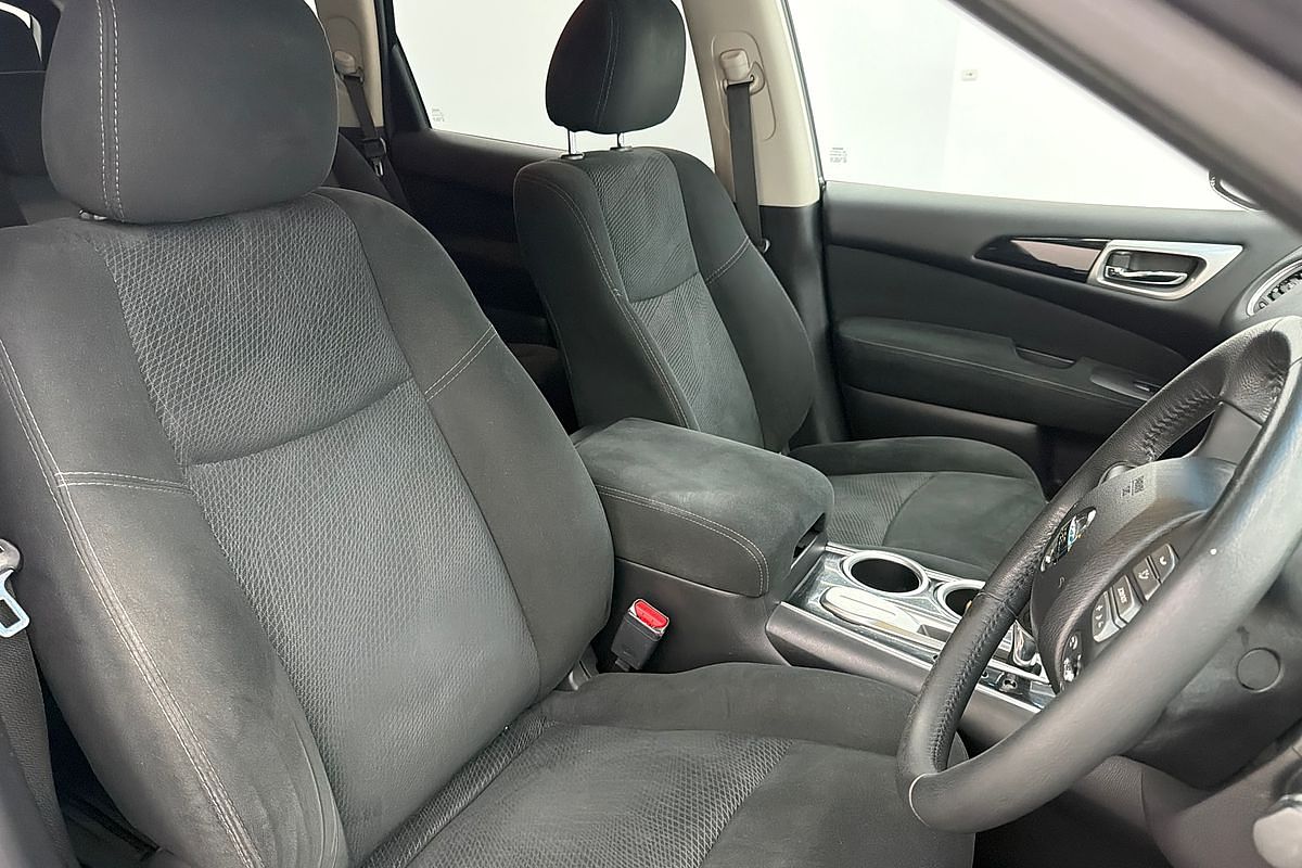 2015 Nissan Pathfinder ST R52