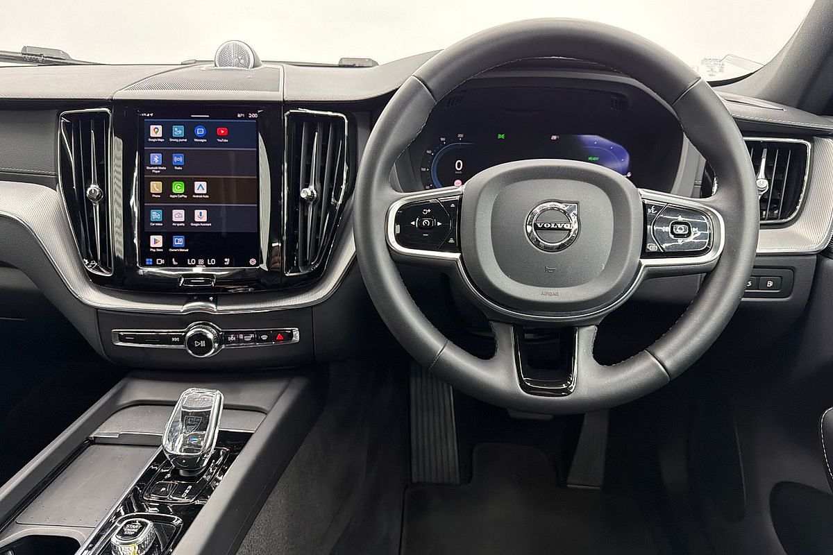 2022 Volvo XC60 Recharge Ultimate T8 Plug-In Hybrid