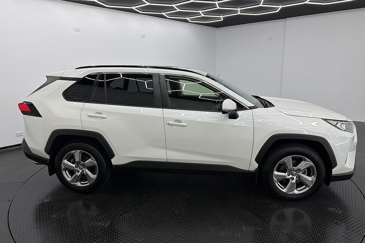 2020 Toyota RAV4 GXL MXAA52R