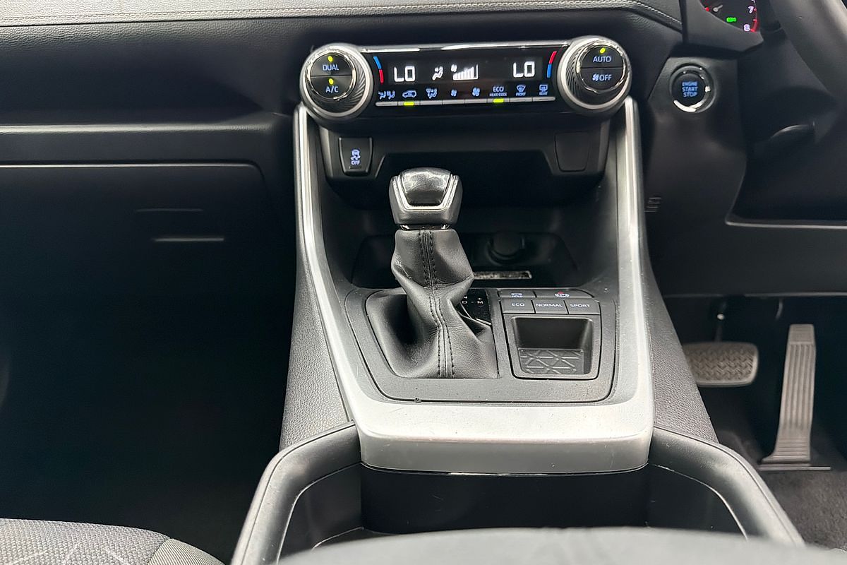 2020 Toyota RAV4 GXL MXAA52R