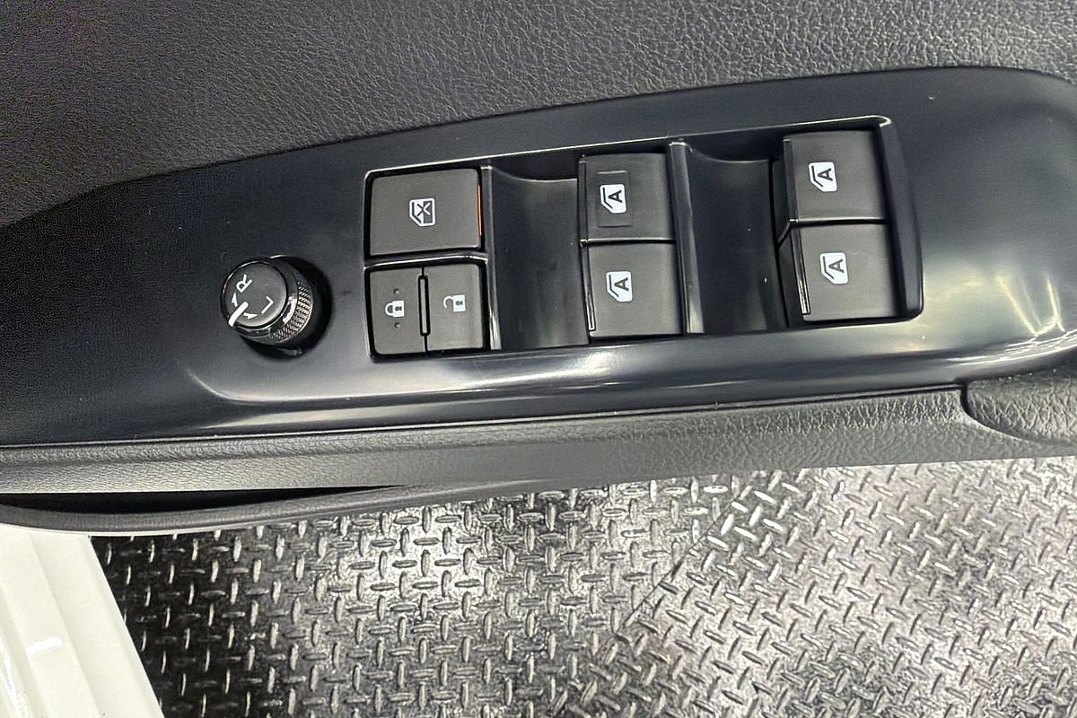 2020 Toyota Camry Ascent AXVH71R