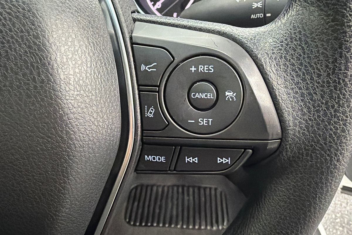 2020 Toyota Camry Ascent AXVH71R