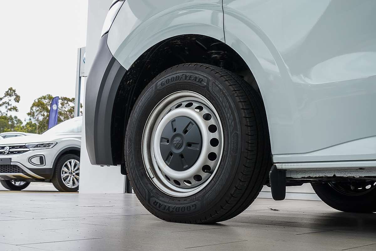 2025 Volkswagen Transporter TDI 125kW NSN LWB Low Roof