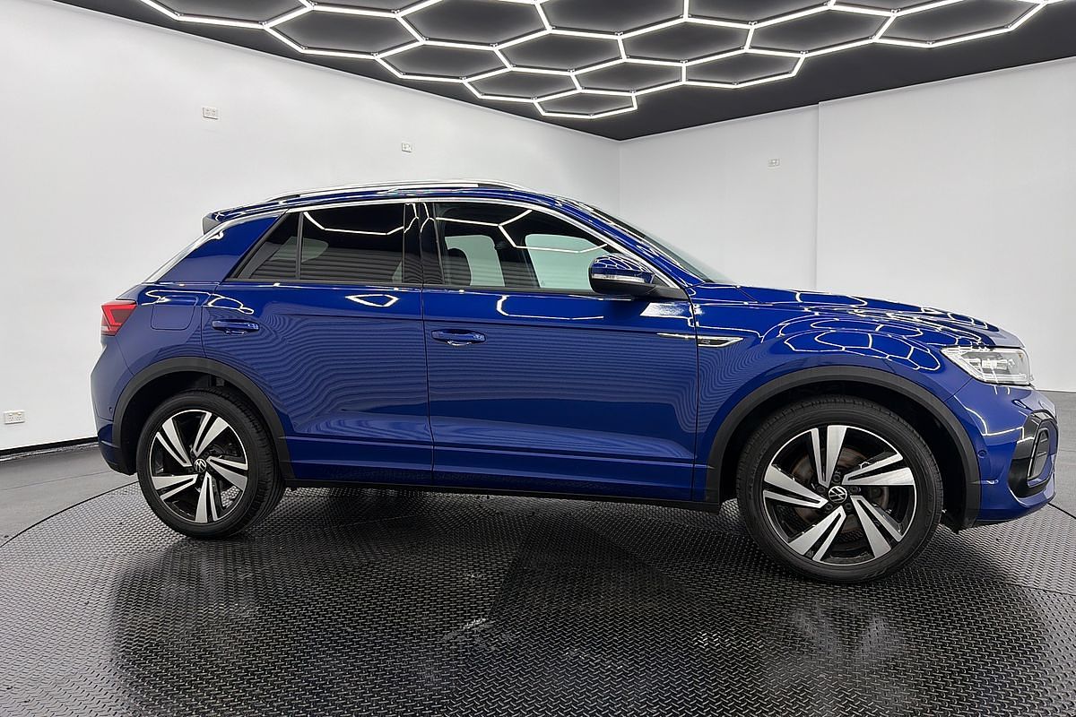 2022 Volkswagen T-Roc 140TSI R-Line D11