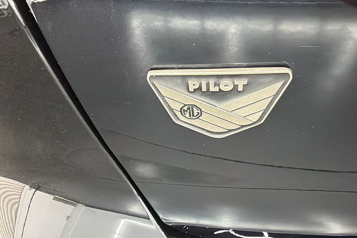 2021 MG HS Essence SAS23