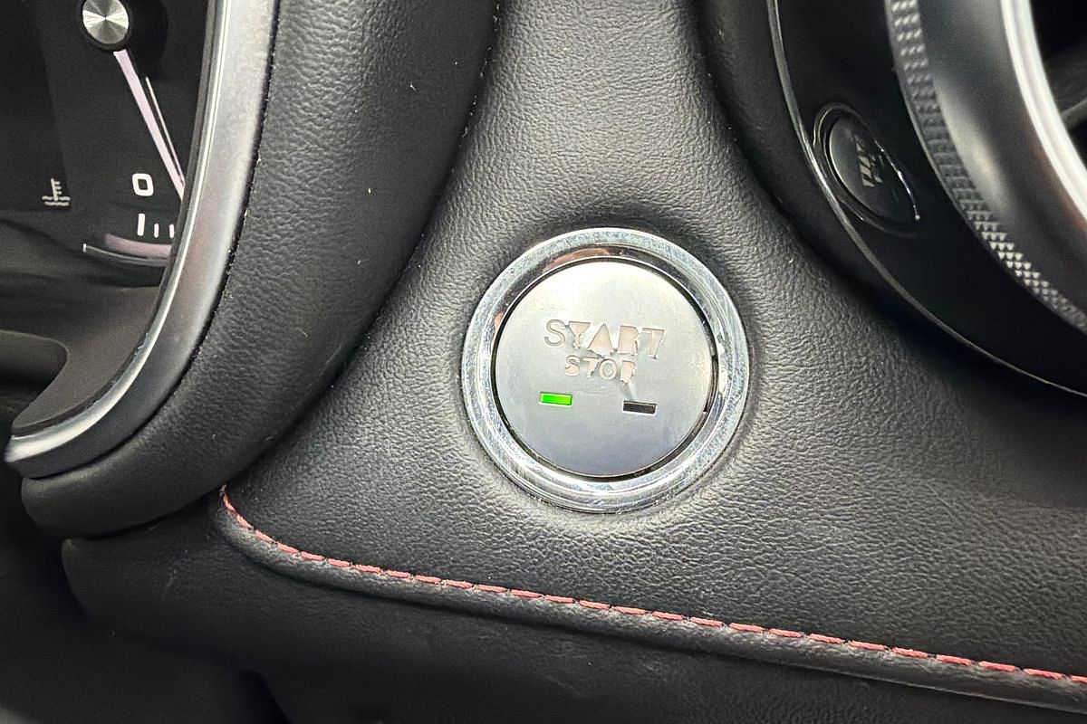 2021 MG HS Essence SAS23