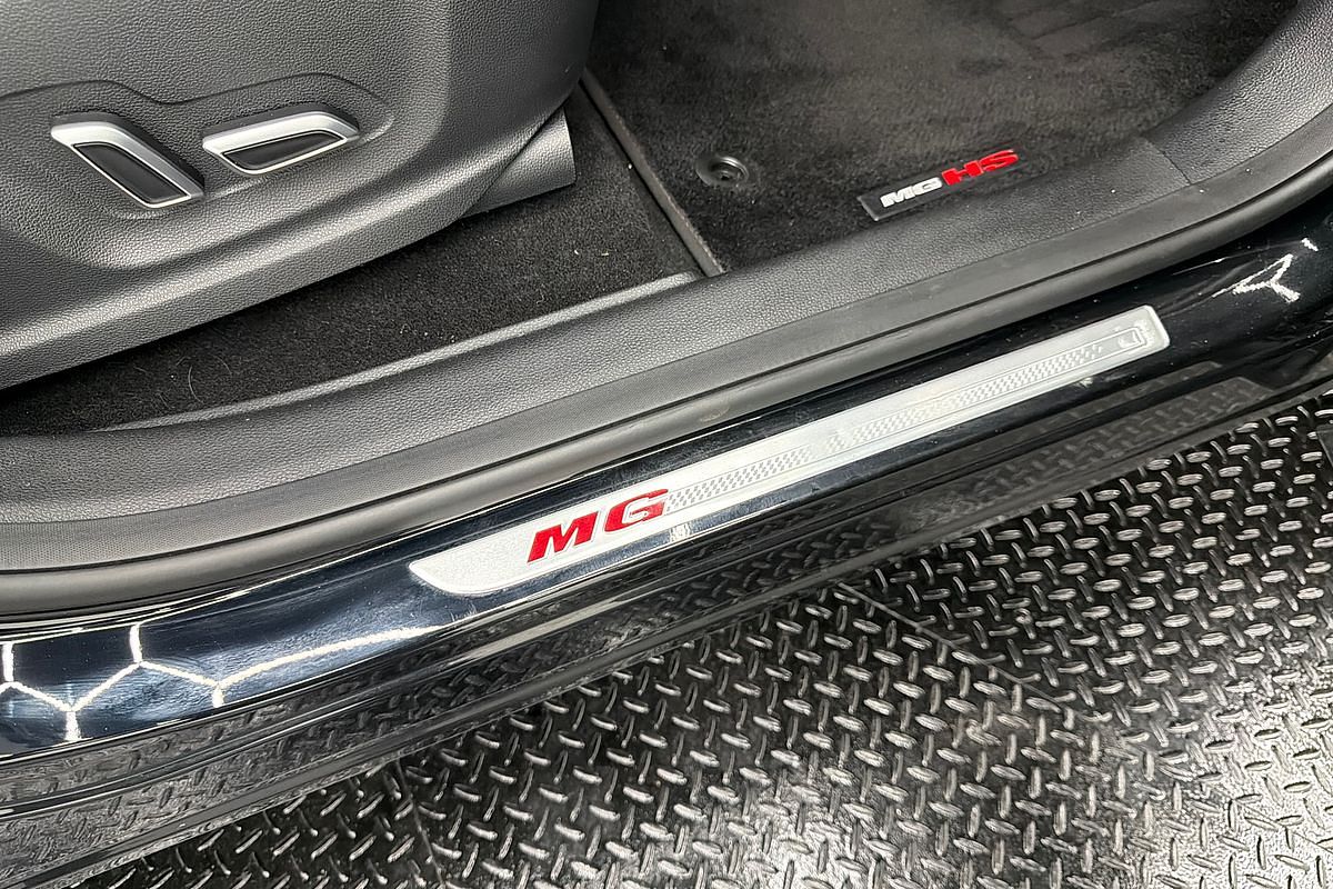 2021 MG HS Essence SAS23