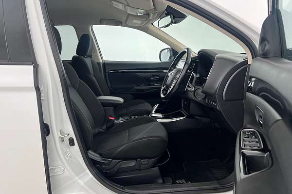 2021 Mitsubishi Outlander PHEV ES ZL thumb-8