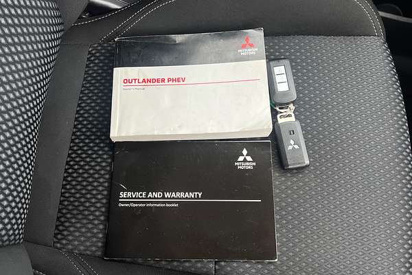 2021 Mitsubishi Outlander PHEV ES ZL thumb-19