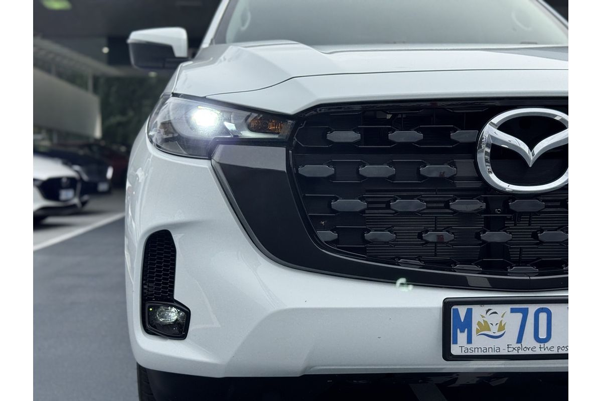 Mazda BT-50 H 6AUTO 3.0L DUAL CAB PICKUP XTR 4X4 Mazda BT-50 H 6AUTO 3.0L DUAL CAB PICKUP XTR 4X4