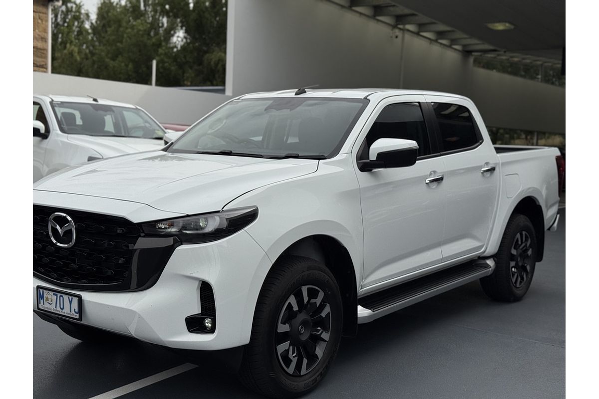 Mazda BT-50 H 6AUTO 3.0L DUAL CAB PICKUP XTR 4X4 Mazda BT-50 H 6AUTO 3.0L DUAL CAB PICKUP XTR 4X4