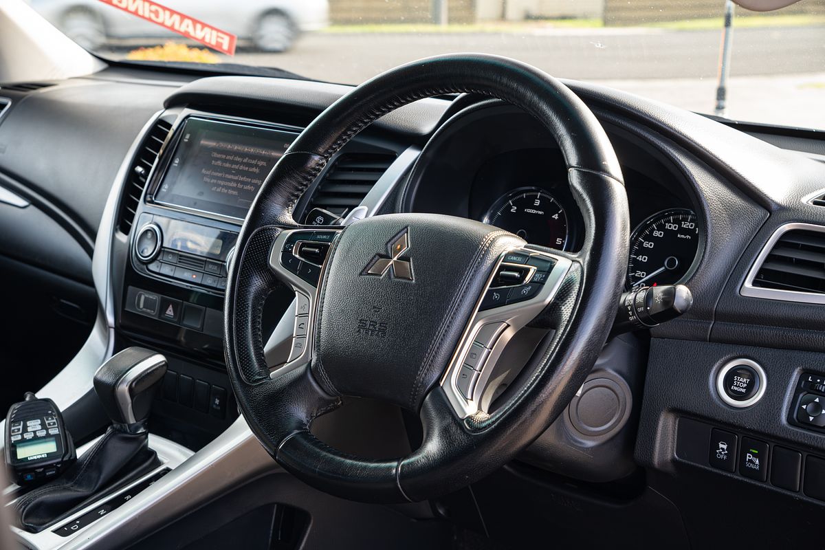 2016 Mitsubishi Pajero Sport GLX QE