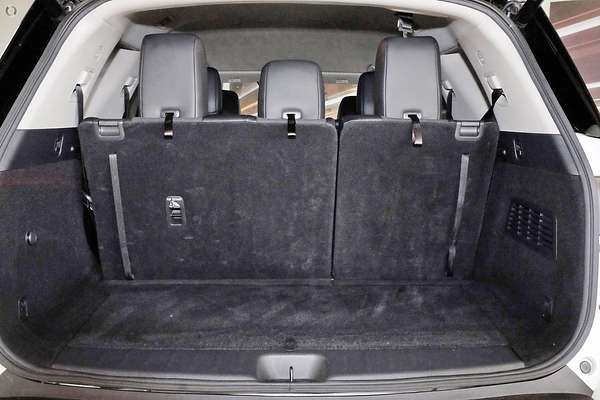 2024 Nissan Pathfinder Ti R53