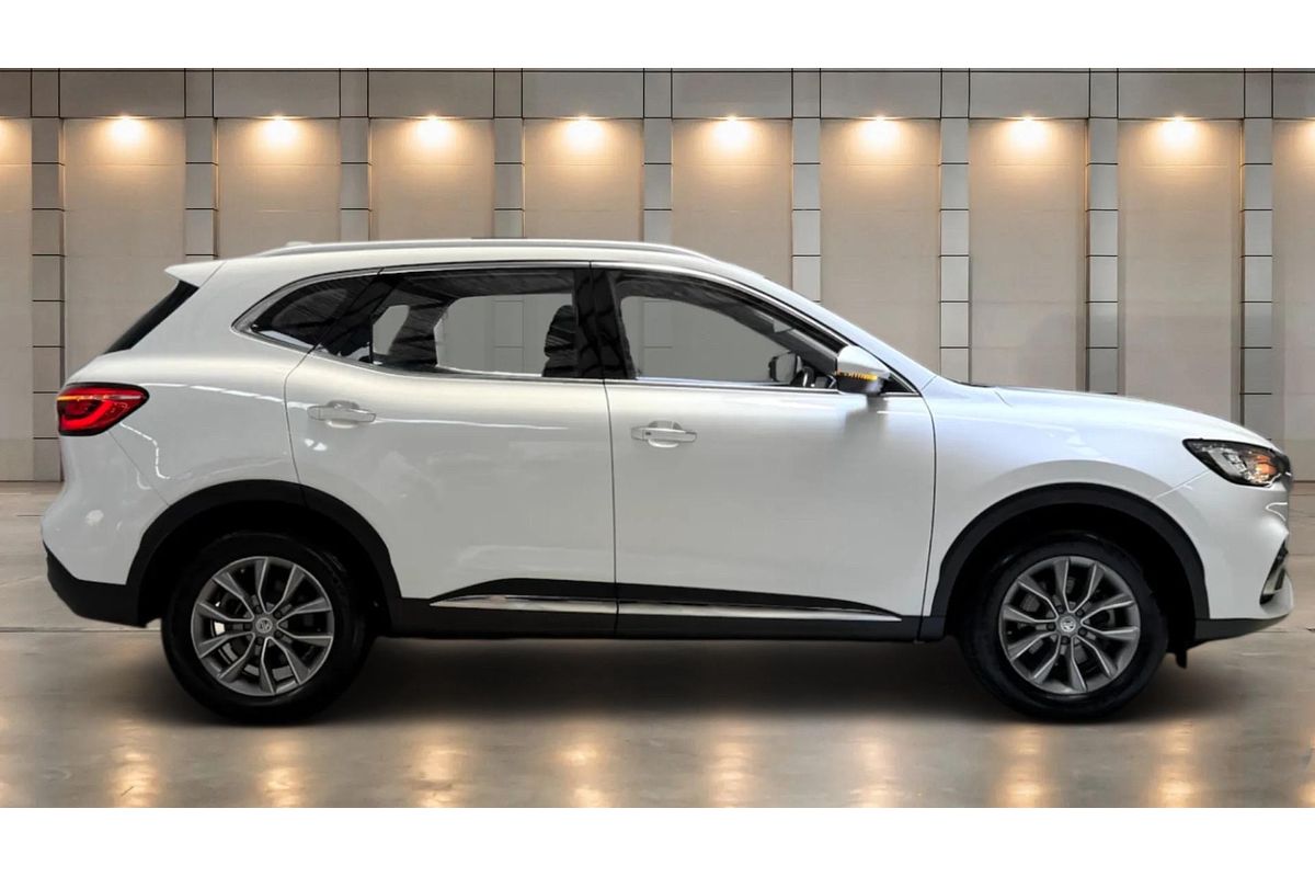 2022 MG HS Vibe SAS23