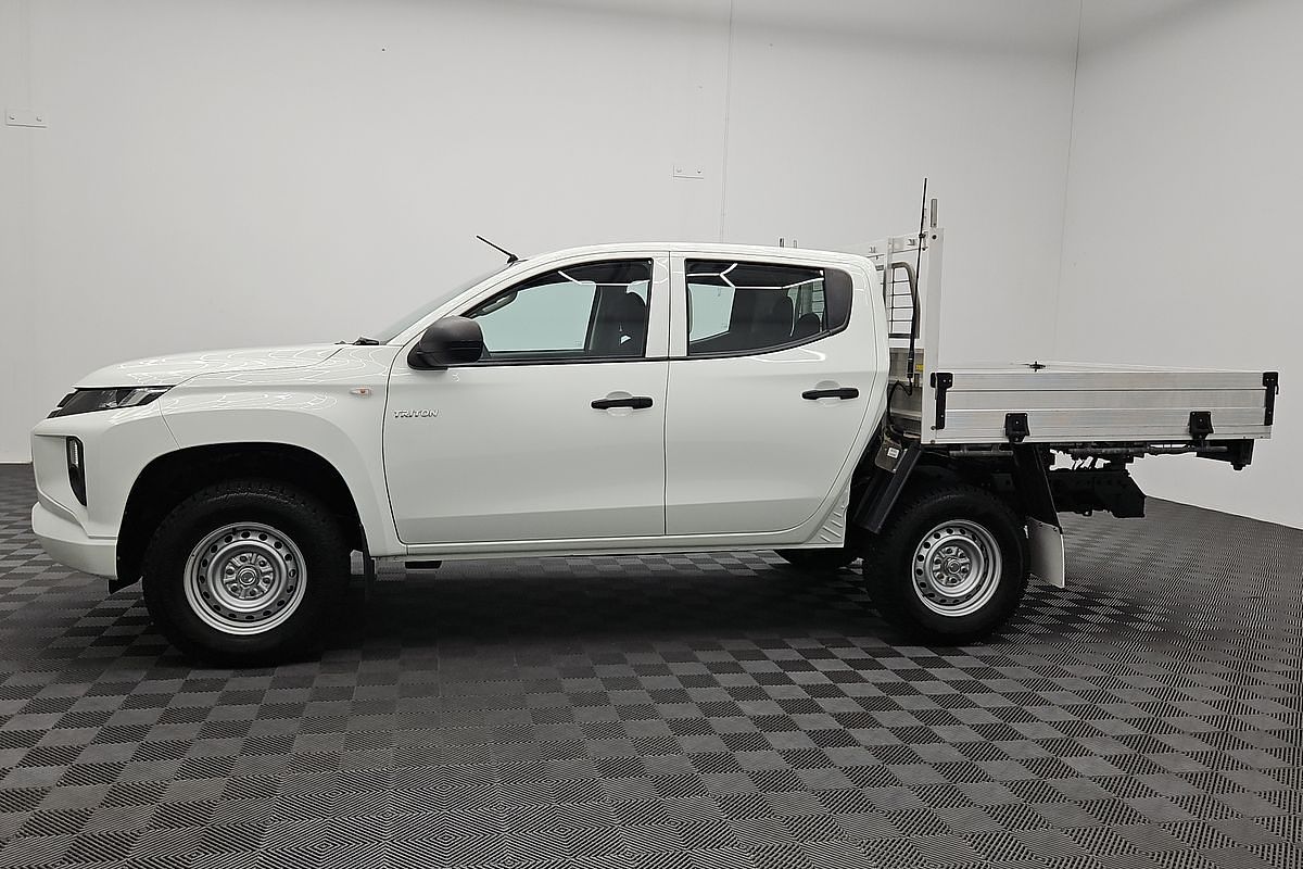2022 Mitsubishi Triton GLX MR 4X4