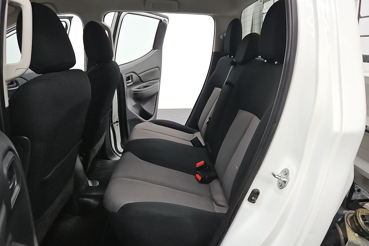 2022 Mitsubishi Triton GLX MR 4X4