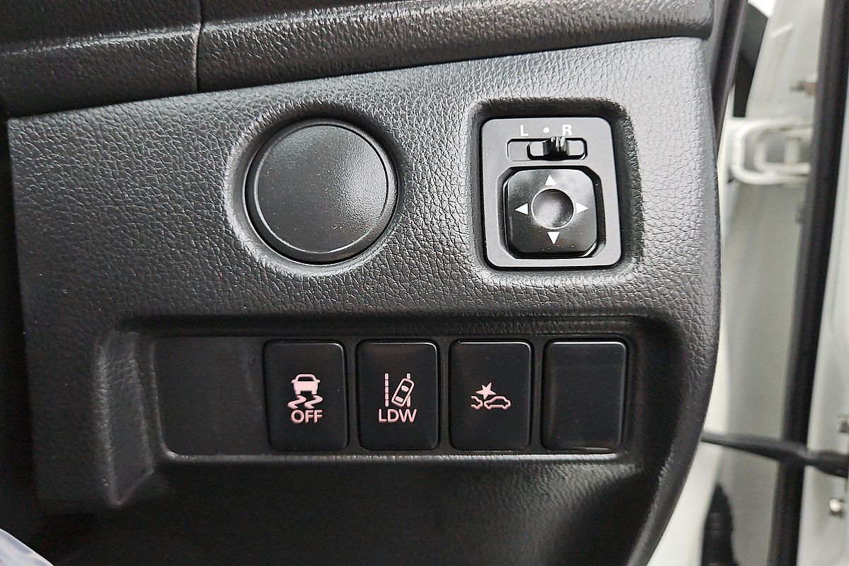 2022 Mitsubishi Triton GLX MR 4X4