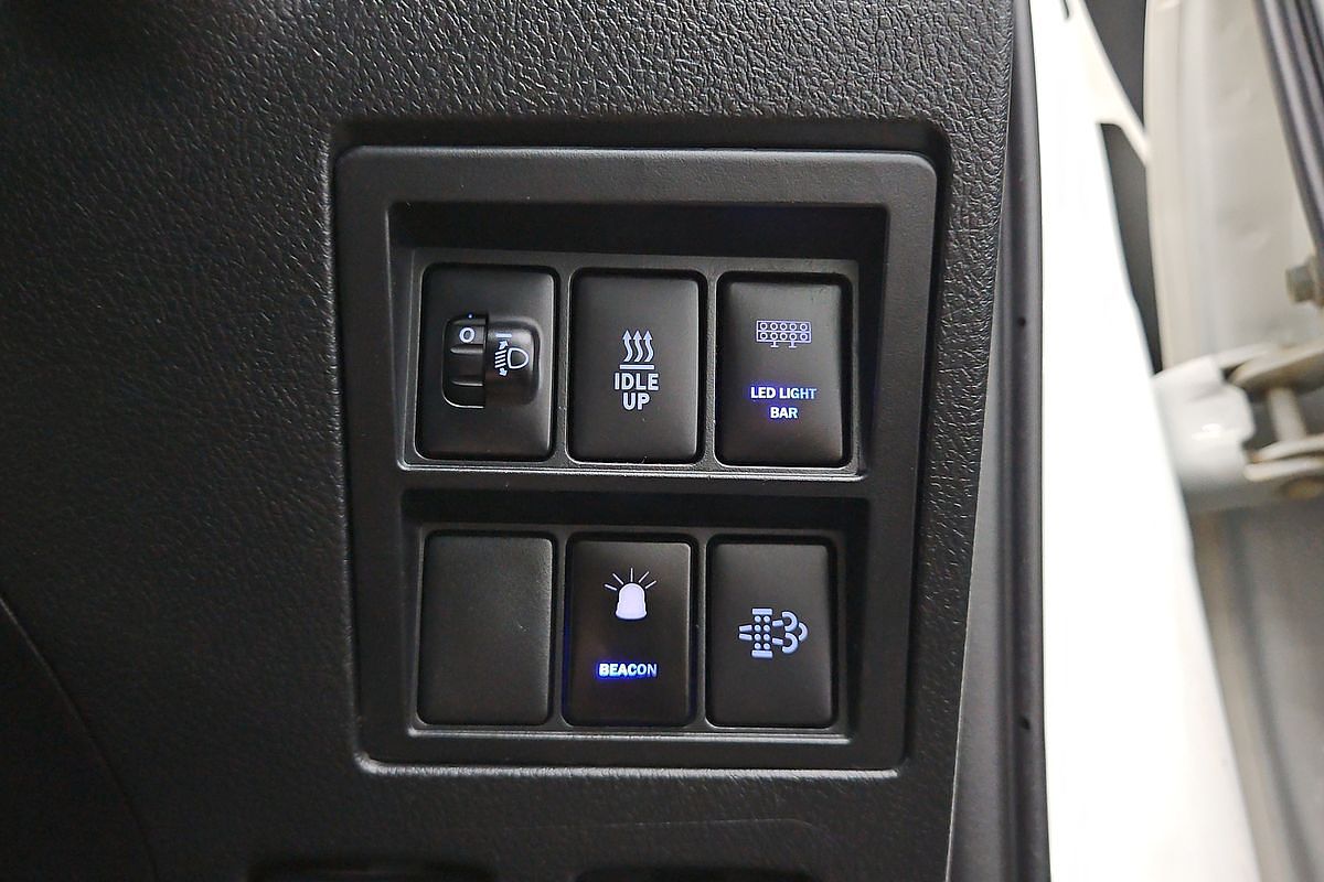 2021 Toyota Hilux SR GUN126R 4X4