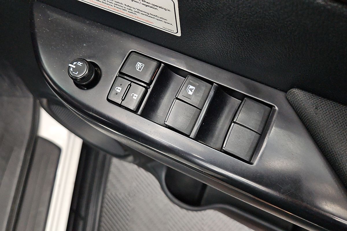 2021 Toyota Hilux SR GUN126R 4X4