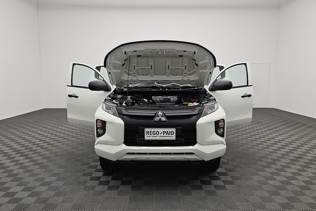 2022 Mitsubishi Triton GLX MR 4X4