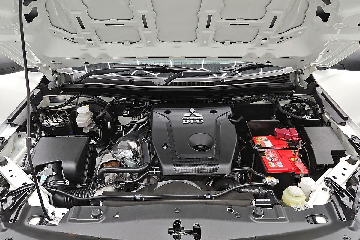 2022 Mitsubishi Triton GLX MR 4X4