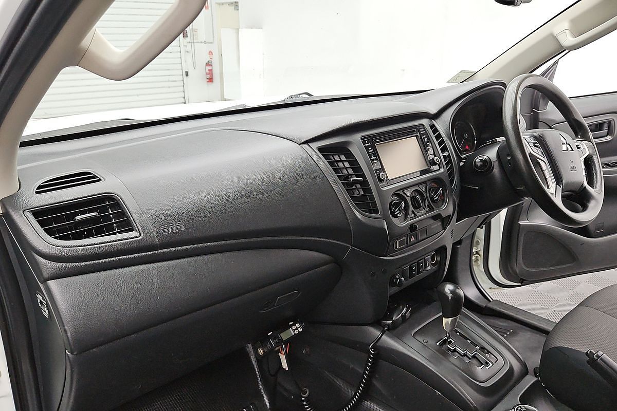 2022 Mitsubishi Triton GLX MR 4X4