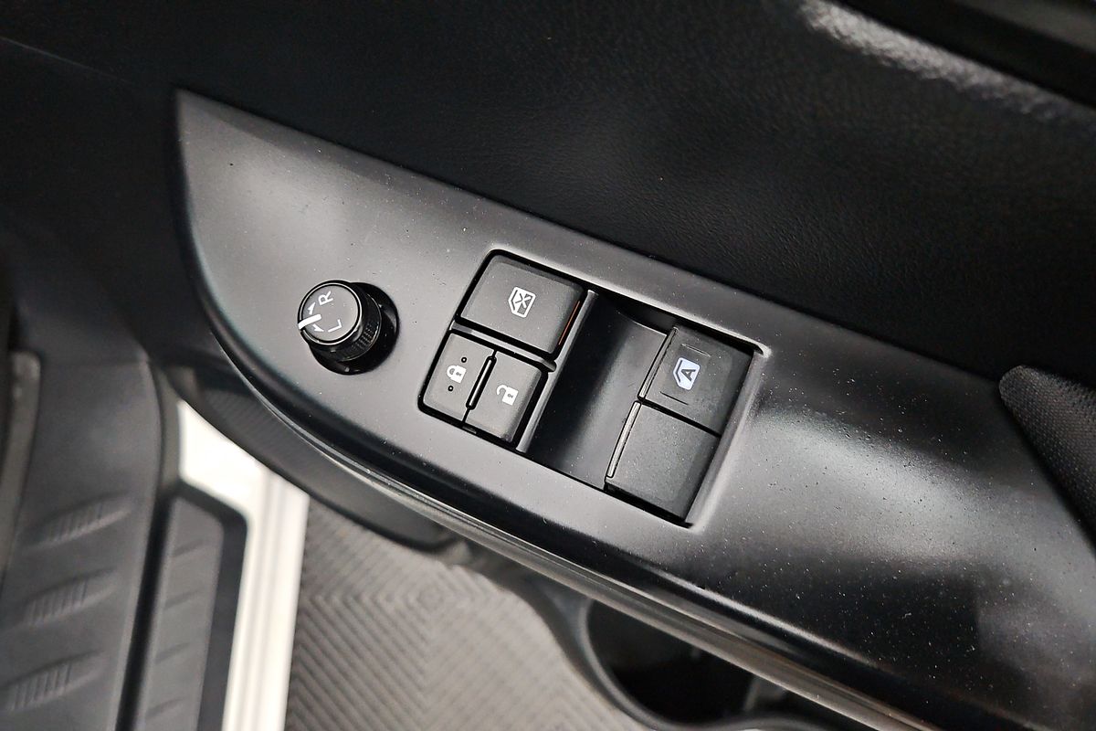 2020 Toyota Hilux Workmate TGN121R Rear Wheel Drive