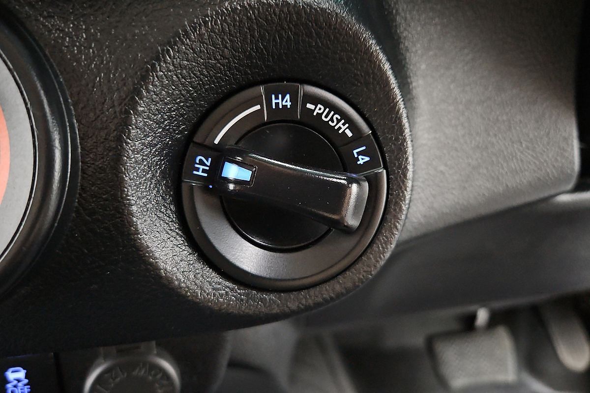 2021 Toyota Hilux SR GUN126R 4X4