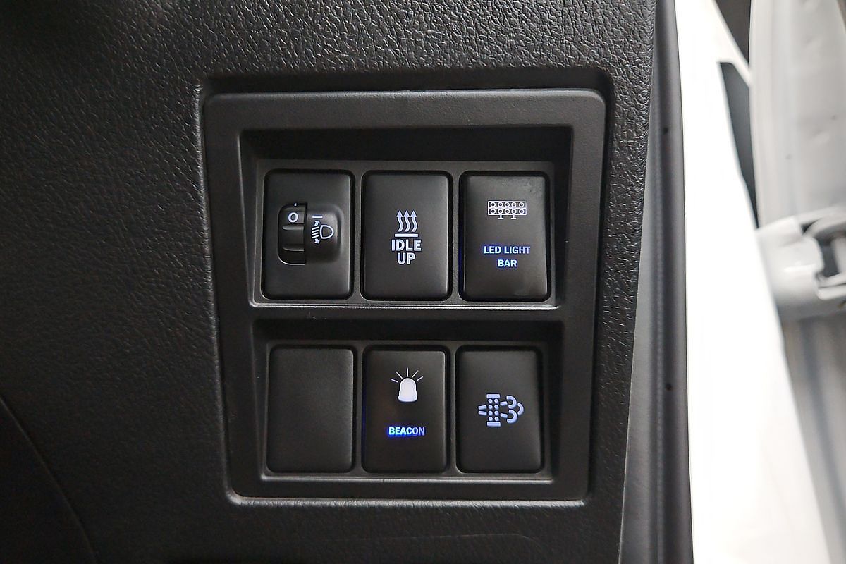 2021 Toyota Hilux SR GUN126R 4X4