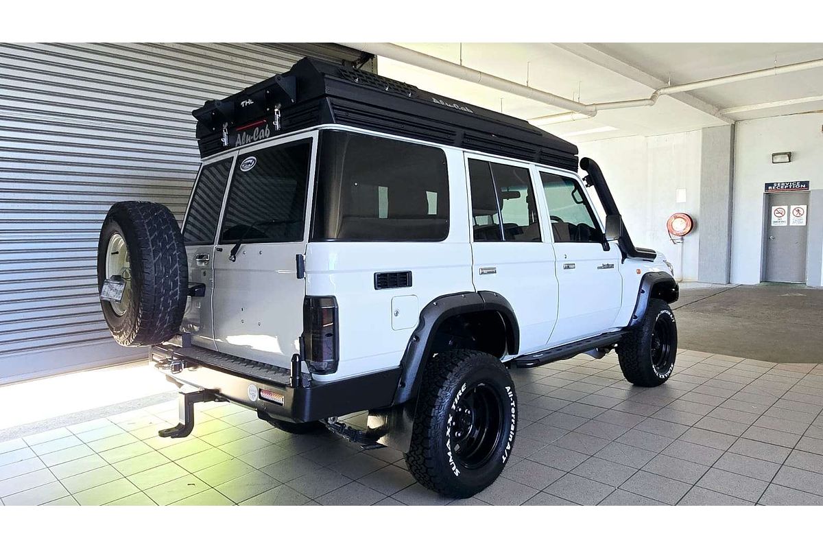 LANDCRUISER VDJ76R MY12 UPDATE WORKMATE (4x4) 4.5L DTV8 DIESEL TURBO F/INJ 5 SP MANUAL 4D WAGON 