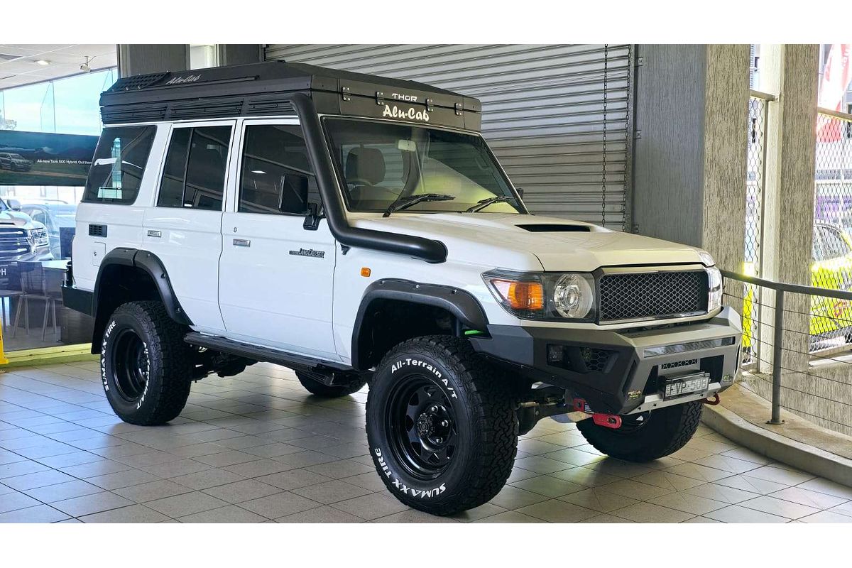 LANDCRUISER VDJ76R MY12 UPDATE WORKMATE (4x4) 4.5L DTV8 DIESEL TURBO F/INJ 5 SP MANUAL 4D WAGON 