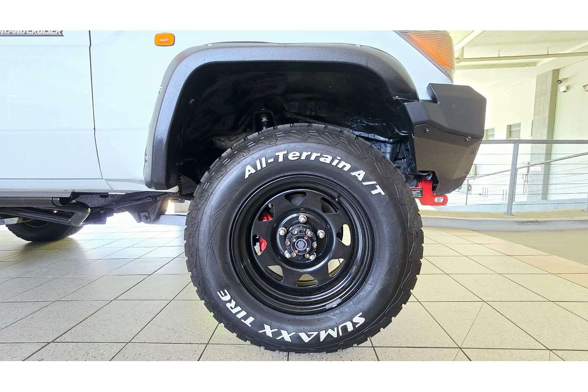 LANDCRUISER VDJ76R MY12 UPDATE WORKMATE (4x4) 4.5L DTV8 DIESEL TURBO F/INJ 5 SP MANUAL 4D WAGON 