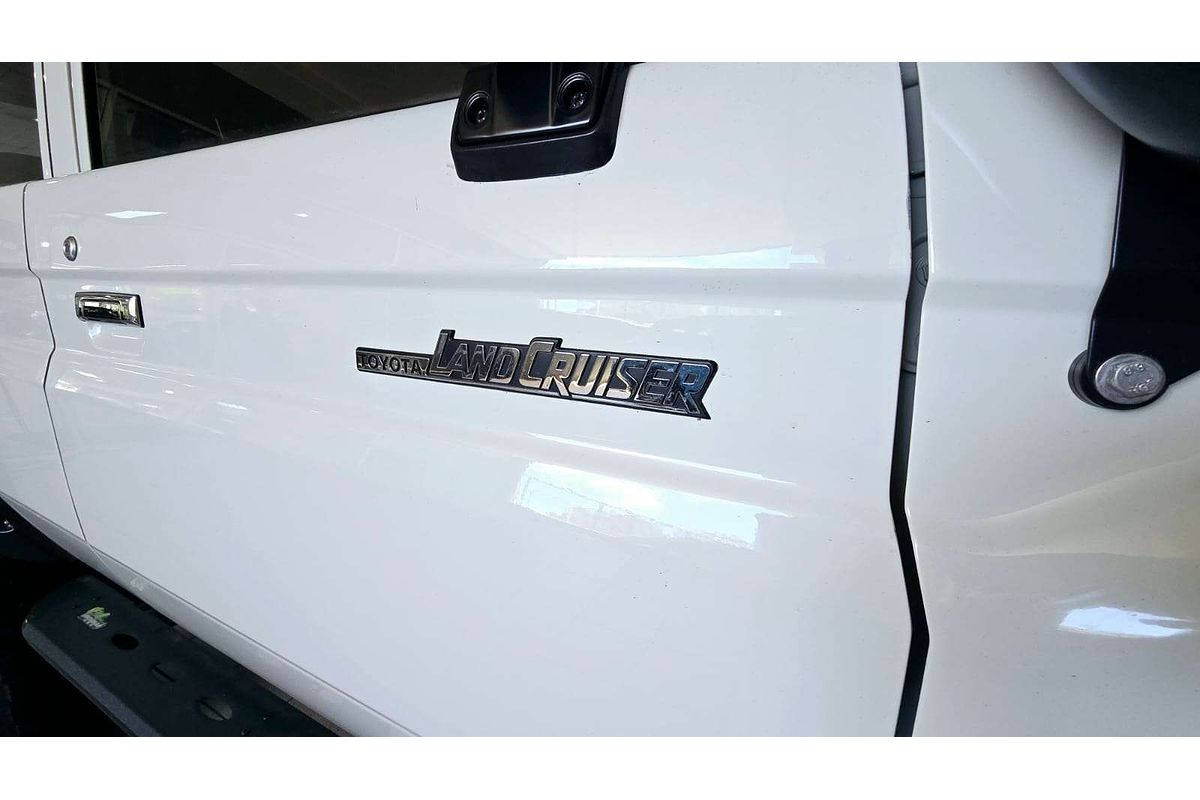 LANDCRUISER VDJ76R MY12 UPDATE WORKMATE (4x4) 4.5L DTV8 DIESEL TURBO F/INJ 5 SP MANUAL 4D WAGON 