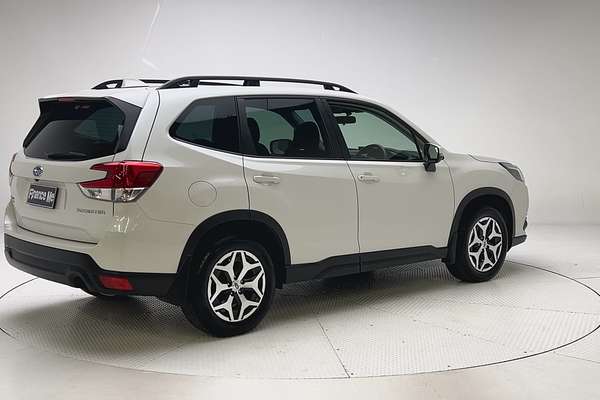 2022 Subaru Forester 2.5i S5 thumb-7