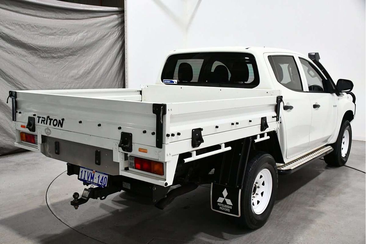 2018 Mitsubishi Triton GLX ADAS MR 4X4