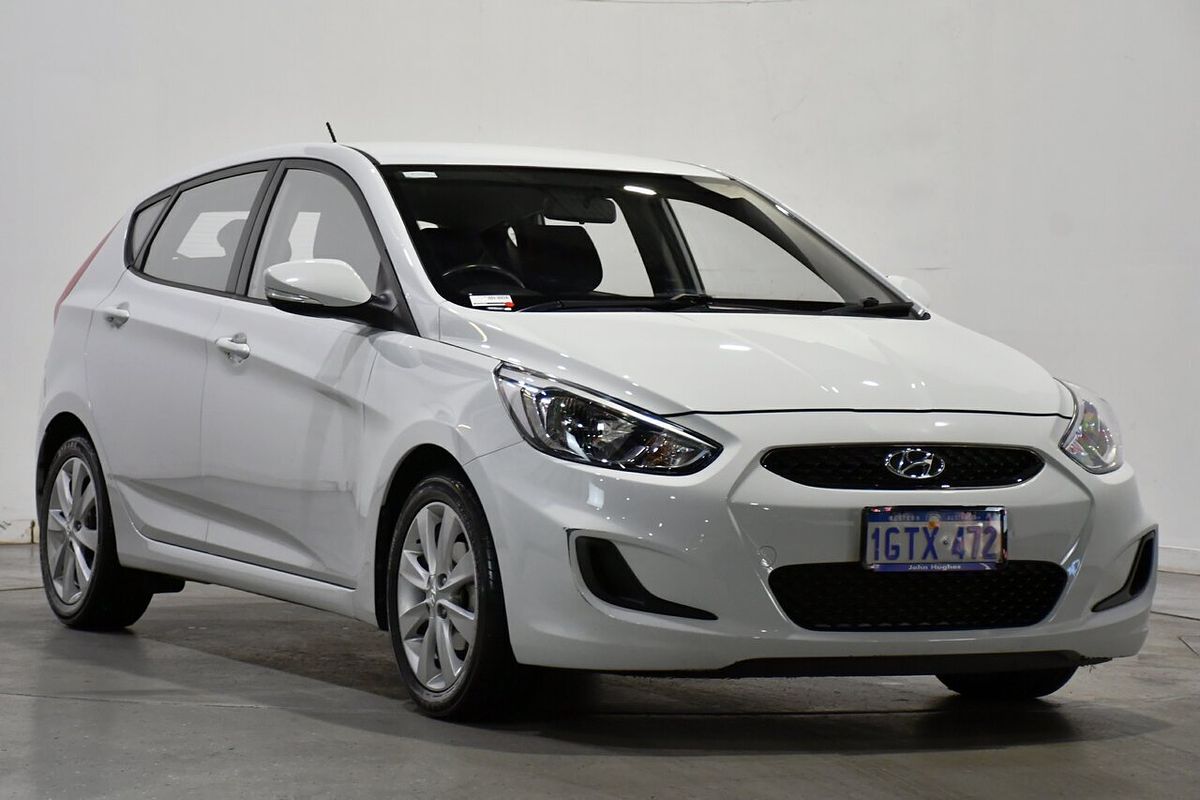 2019 Hyundai Accent Sport RB6