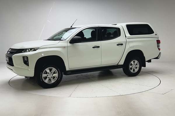 2023 Mitsubishi Triton GLX+ MR 4X4 thumb-3