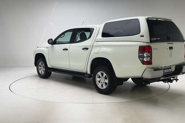2023 Mitsubishi Triton GLX+ MR 4X4 thumb-5