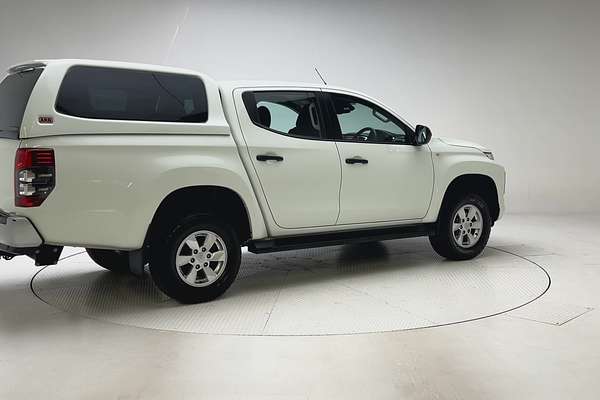 2023 Mitsubishi Triton GLX+ MR 4X4 thumb-7