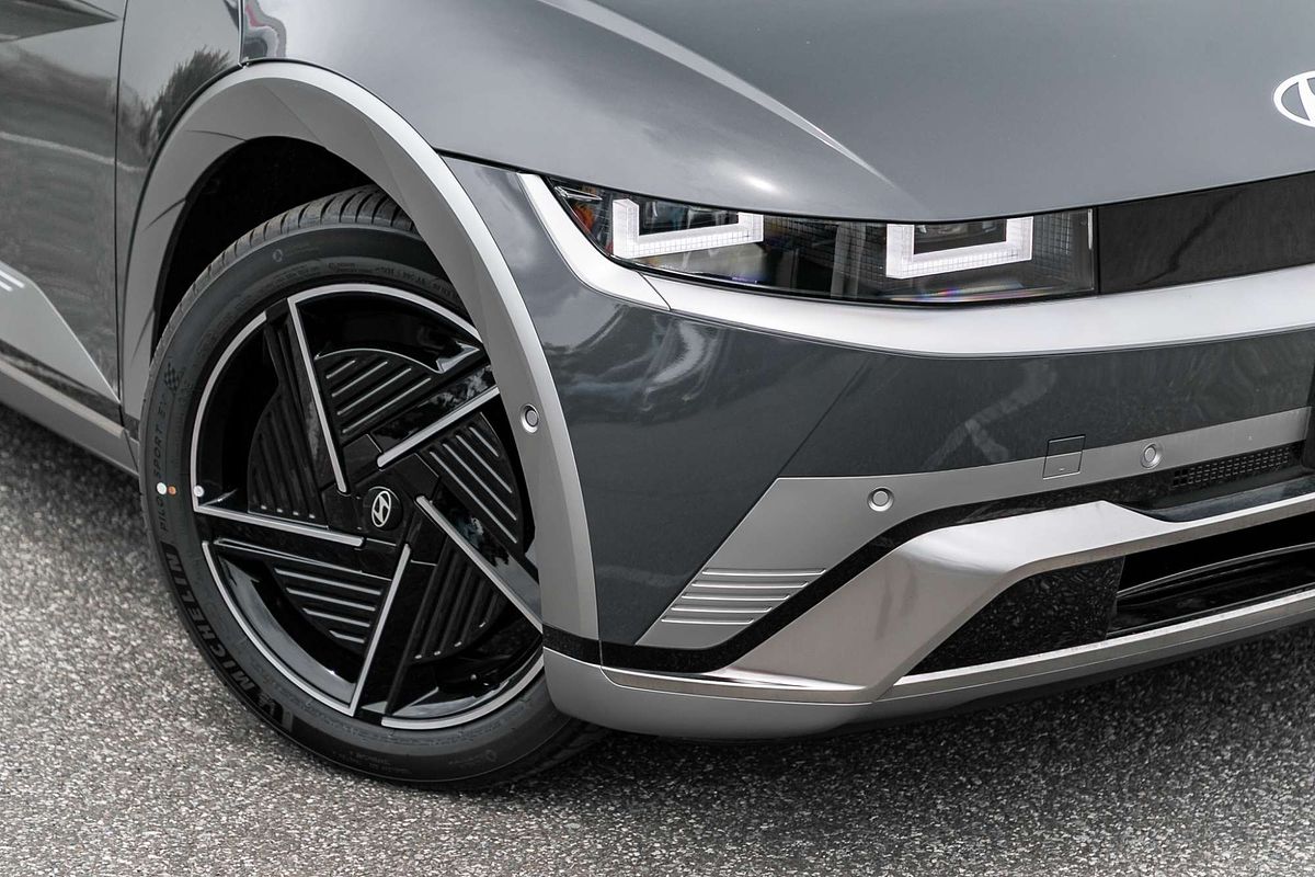 2025 Hyundai IONIQ 5 DYNAMIQ NE.V5