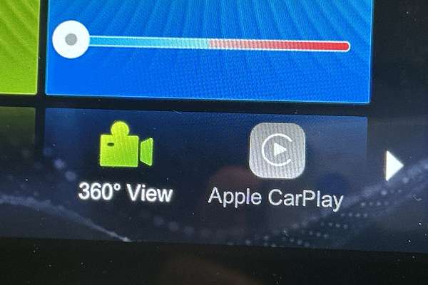 2024 MG ZST Excite thumb-16