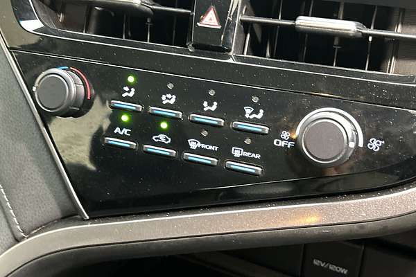 2022 Toyota Camry Ascent AXVA70R thumb-15