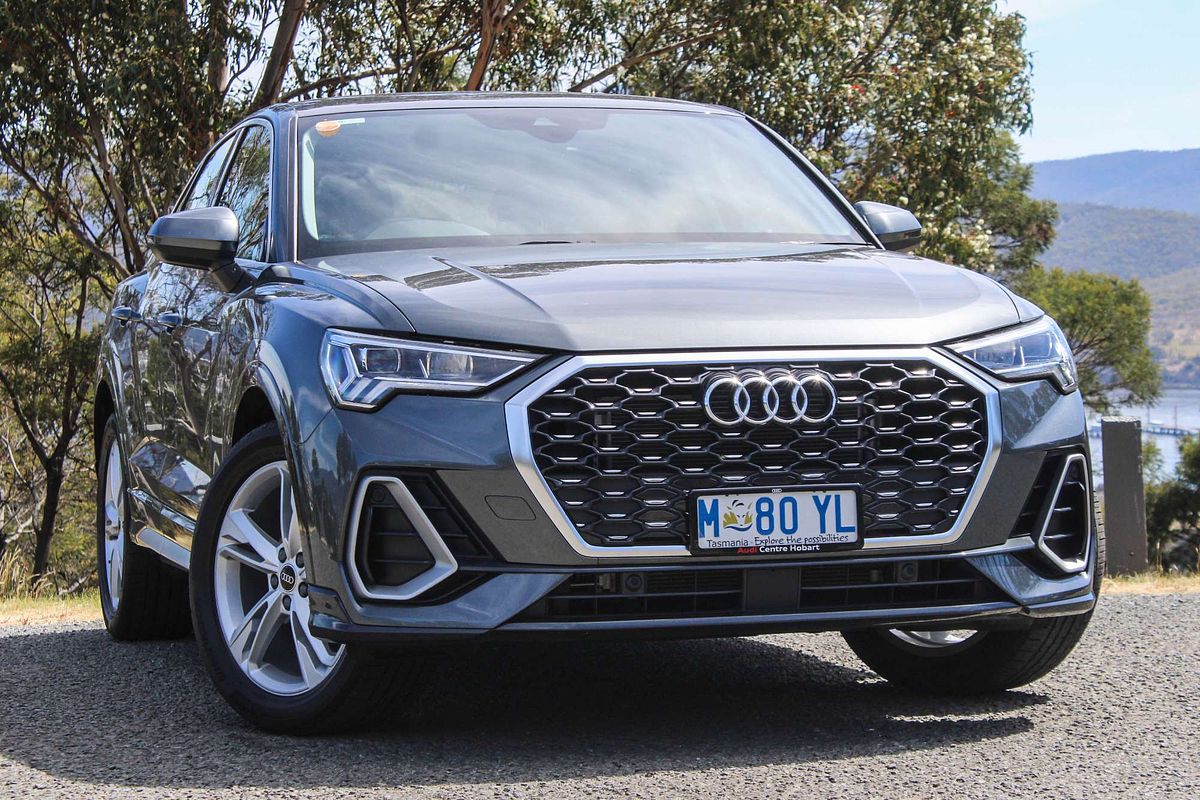 2024 Audi Q3 35 TFSI S line F3