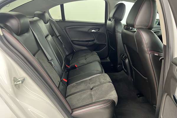 2016 Holden Commodore SV6 Black VF Series II thumb-17